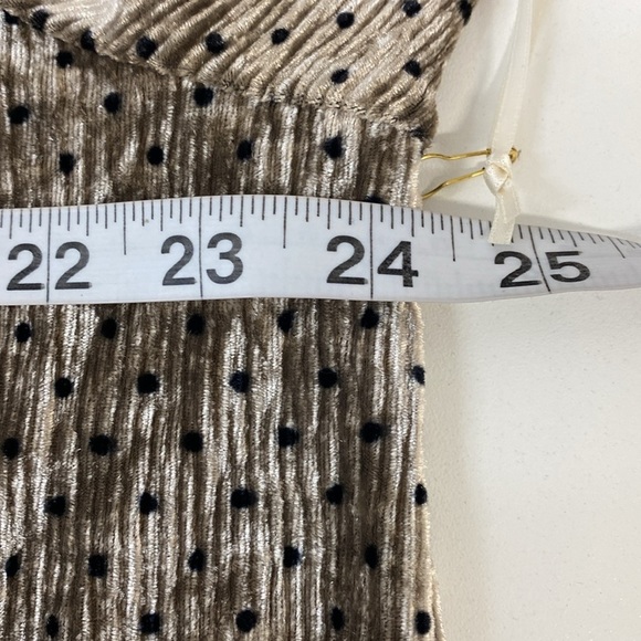 Velvet Polka Dot Top Flare Sleeves NWT 18/20W - Picture 11 of 14